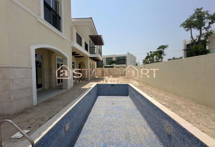 Mediterranean | Burj Khalifa View | Near Lagoon