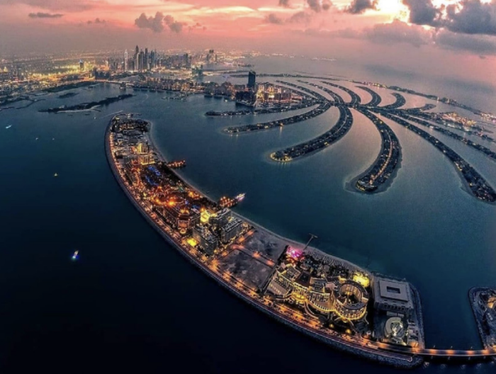 One Crescent The Palm